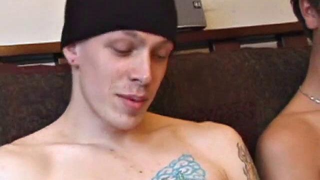 Amateurs Shane and Vincenzo Blow Dick