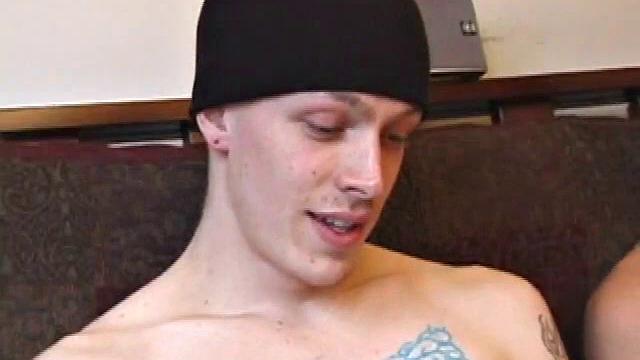 Amateurs Shane and Vincenzo Blow Dick