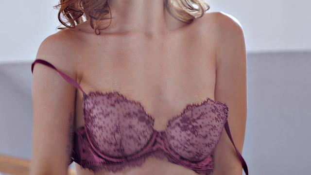 Slender Redhead Jaycee Starr Wake Up Sex POV