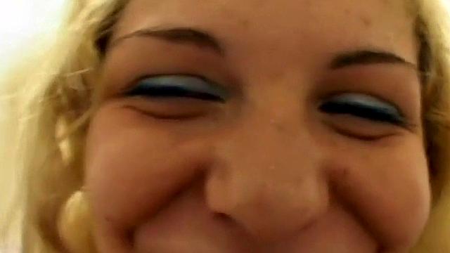 Sexy blonde gets her pussy banged