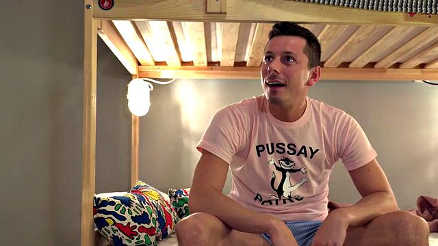 Hostel 21yo cockriding smashed in 3some after deepthroating