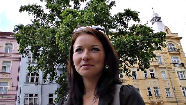 HUNT4K. Seductive miss is ready to give herself to stranger for cash