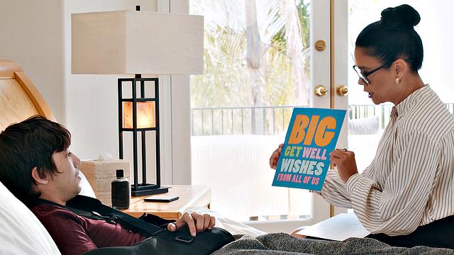 MODERN-DAY SINS - MILF Teacher Dana Vespoli Gives A Helping Hand To Injured Student