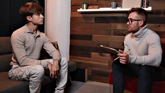 Muscled bottom drilled by top twink after seance