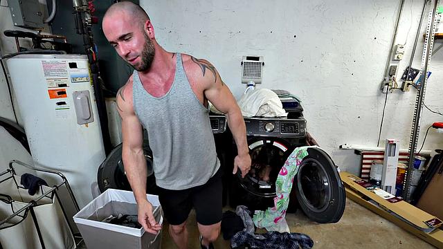 Tiny Stepsis Gets What She Deserves