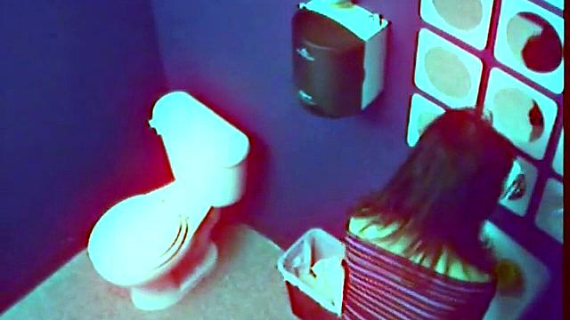 Solo slut masturbating in office finger fucking