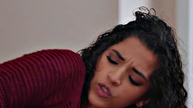 Curvy lesbian pussylicking stepmom in erotic couple