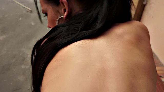 Brunette amateur gets outdoors and gives a hot blowjob