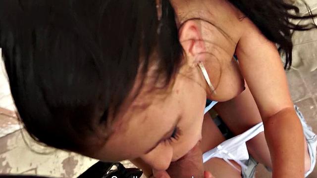 Brunette amateur gets outdoors and gives a hot blowjob