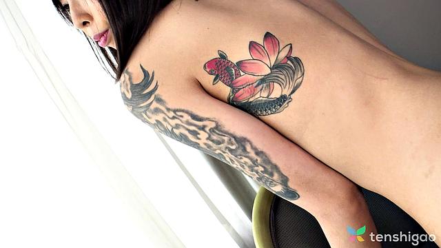 Saki Tubasa Teases for Tenshigao