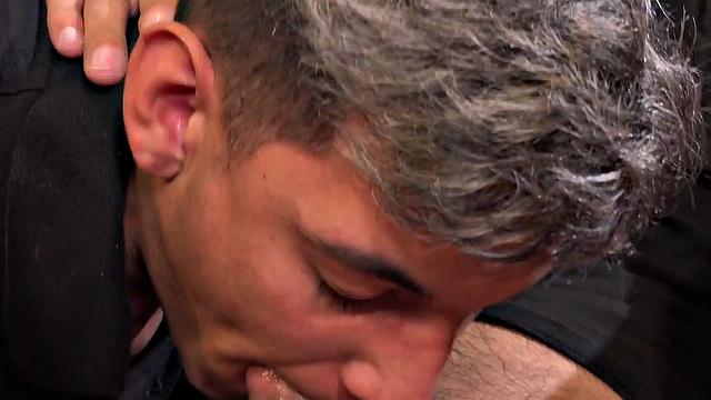 Assfucking Gaydaddy cums on twink's ass after fucking