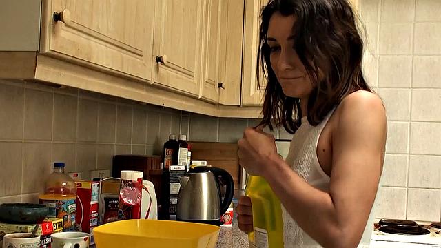 SubSlut Valentina Bianco: P*ssing Pixie Loves It Rough