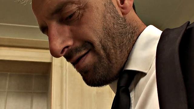 SubSlut Valentina Bianco: P*ssing Pixie Loves It Rough