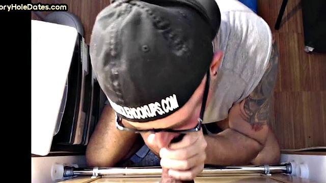 Gloryhole amateur enjoys sucking dick till cum in mouth