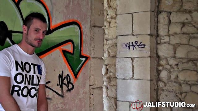 Picwik and Foutrator