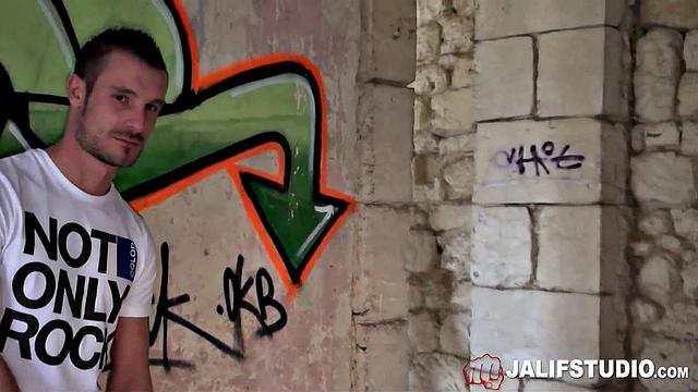 Picwik and Foutrator