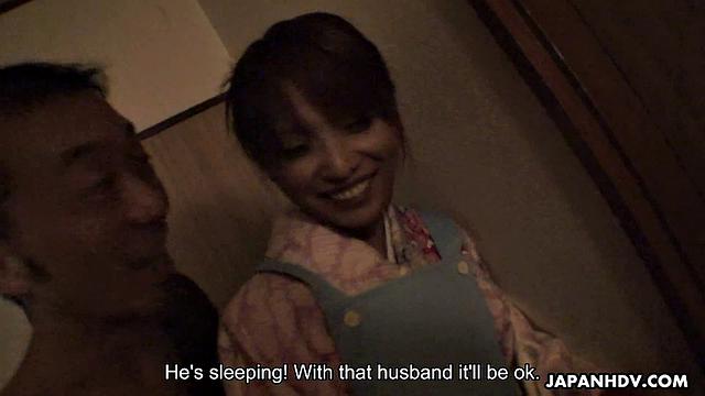 Kaede Moritaka cheats on her man at home for cam