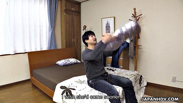 Maki Horiguchi Takes A Rock Hard Dick Into Bush