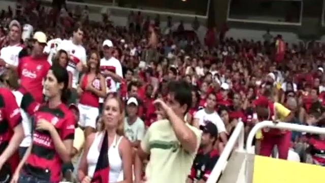 Tommy hooks up with Esteban Paes and Mateus Fogaca in a small locker room. Interaction focus on mutual pleasure.