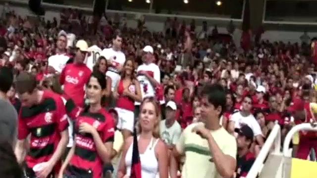 Tommy hooks up with Esteban Paes and Mateus Fogaca in a small locker room. Interaction focus on mutual pleasure.