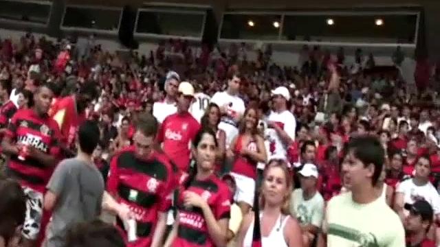 Tommy hooks up with Esteban Paes and Mateus Fogaca in a small locker room. Interaction focus on mutual pleasure.