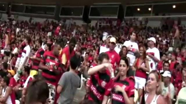 Tommy hooks up with Esteban Paes and Mateus Fogaca in a small locker room. Interaction focus on mutual pleasure.