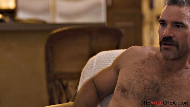 Brooklyn Grays finds her some side dick