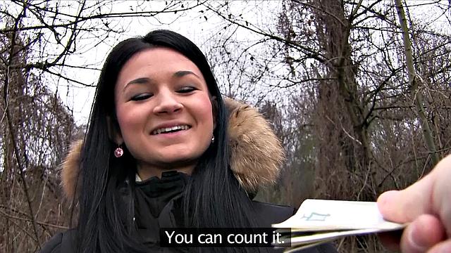 Brunette amateur enjoys deepthroating & getting fucked outdoors