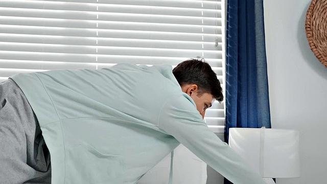 Sexy perverted nympho ebony MILF seduces cumming man