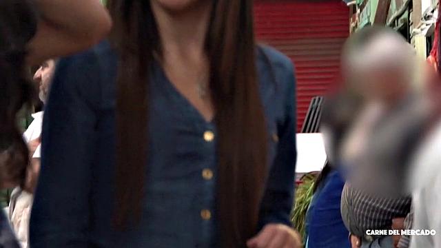 Colombian babe gets facial in pickup and fun