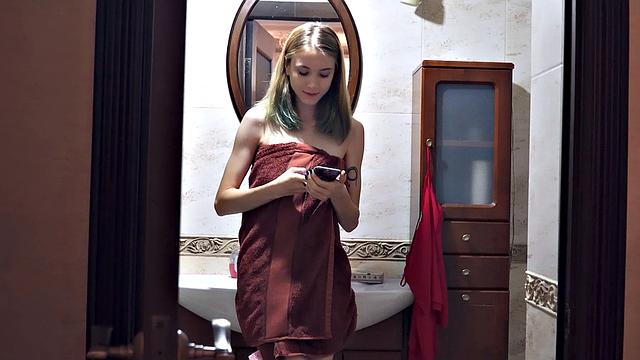 Young Courtesans - Sheeloves - Teen girlfriend experience