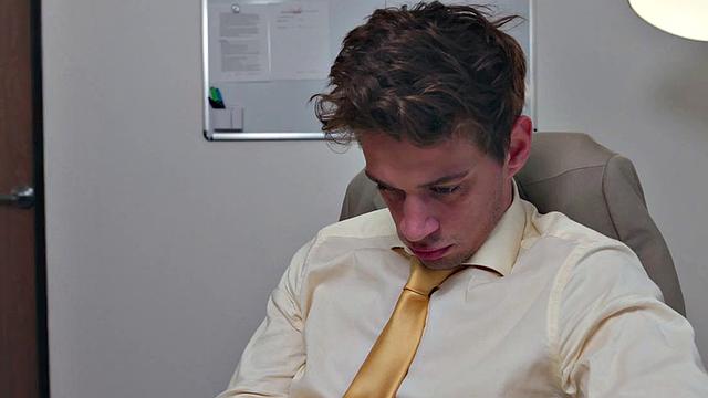 Taboo stud bareback fucks stepbrother till cumshot