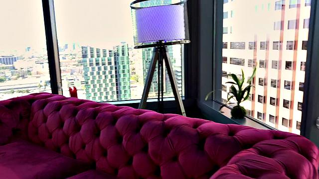 Pepper's MILF Hotel-Fuck