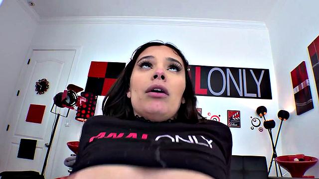 Violet Is A Gaping Icon