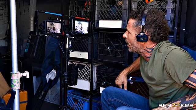 HZTV: This House Was Built For Pleasure!