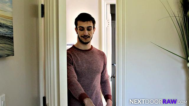 Hunk Delibery Dude Fucks Hairy Client - NextDoorRaw