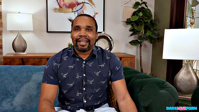 Let The Dad Games Begin: Pussy Eating Battle