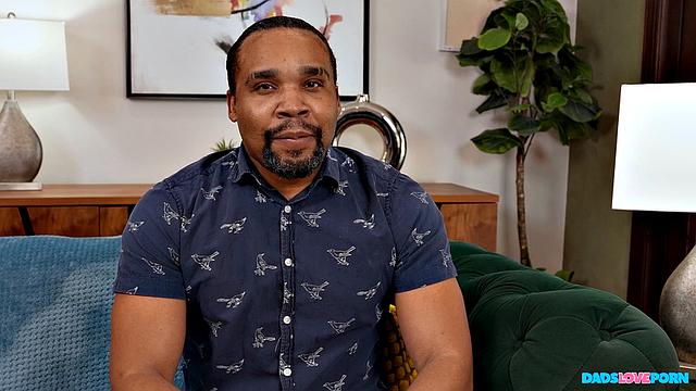 Let The Dad Games Begin: Pussy Eating Battle