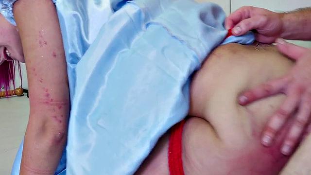 Paddled sub screams as she's whacked hard