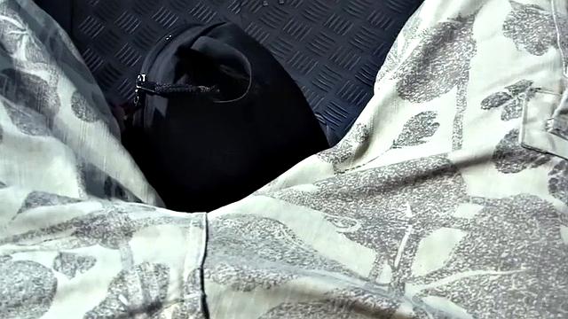 Big cumshot on booty for amateur girlfriend