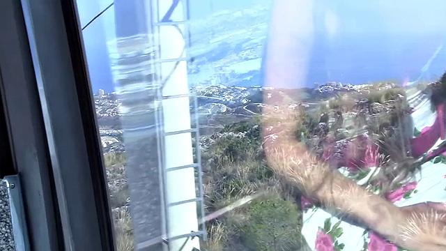 Big cumshot on booty for amateur girlfriend