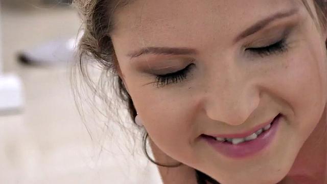 Skinny 21yo analplaying at yoga