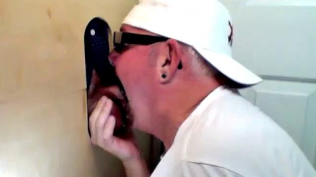 Gloryhole Blowjob From Two Willing Guys