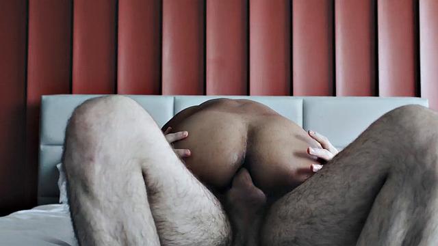 Amateur tattooed stud barebacked in ass by hairy top