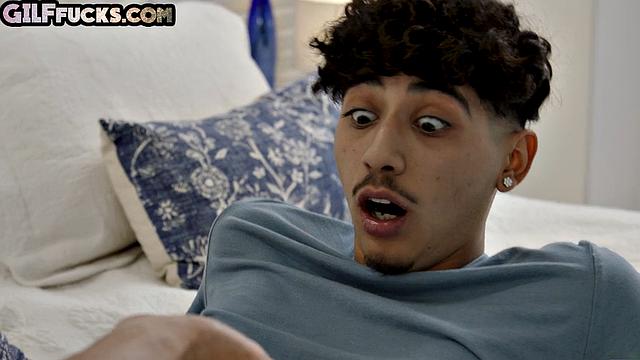 Classy mature lady bouncing on a stud's cock