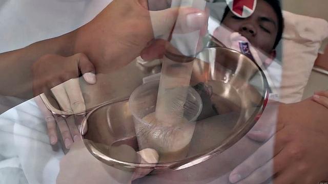 Asian twink gaping butthole at doctor after dildo
