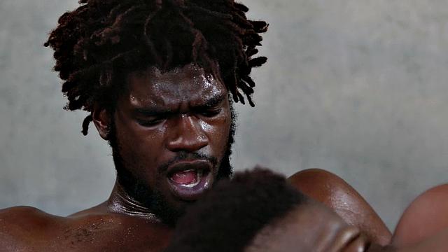 Ethnic muscular BF assfuck bottom in passionate sex