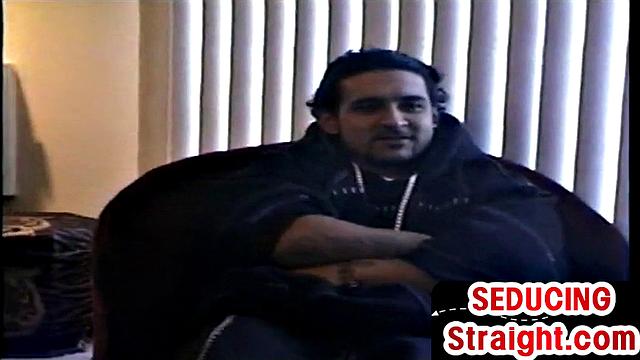 Vintage straight dude gets blowjob from gay