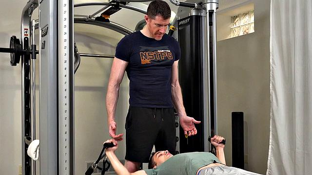 Petite gym twink assfucked by tall handsome DILF