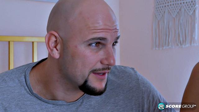 Big Booty Teen Rharri Rhound Gets Stuffed With Cock